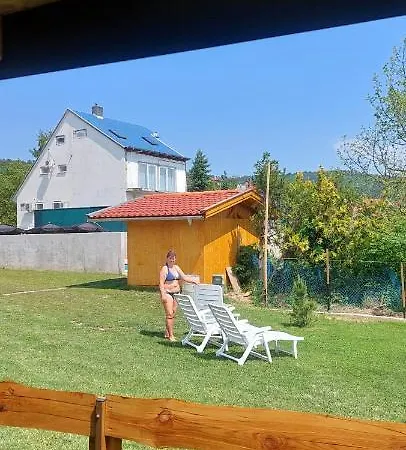 Campingplatz Gaestehaus Kathi Buschcamper Gyenesdiás