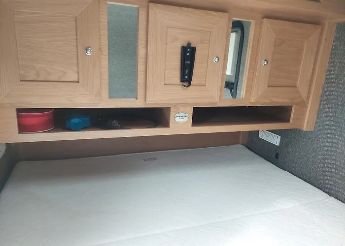 Gaestehaus Kathi Buschcamper * Gyenesdiás